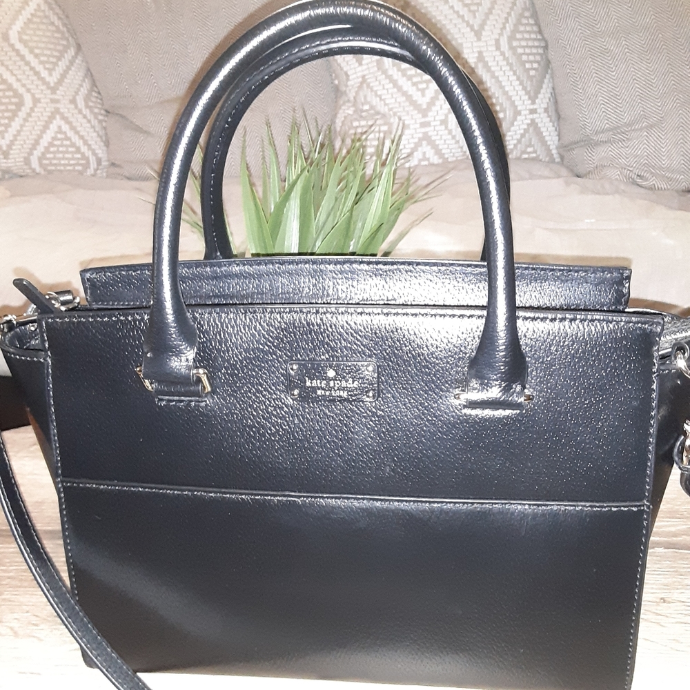 Gone Tomorrow! Large Kate Spade Black Bag - Picture 1 of 8